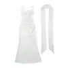 Comércio Exterior 2026 Primavera Novo Estilo Europeu e Americano Moda Feminina Sexy Hot Girl Cor Sólida Slim Fit Vestido com Alça de Espinha de Peixe