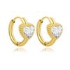 Viento frío niñas aretes de acero de titanio retro corazón de melocotón incrustado diamante brillante aretes de acero inoxidable chapados en oro fabricantes al por mayor