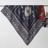Pañuelo cuadrado de terciopelo de doble cara, dos tonos, estampado de leopardo, de alta gama, vintage de los 90, chal cálido para mujer, pañuelo de cuello de lujo ligero
