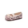 Zapatos de Cuero para Niñas 2026 Primavera y Otoño Nuevos Zapatos Infantiles Zapatos de Princesa para Niñas Mocasines de Suela Suave Bailarinas con Lentejuelas Modernos