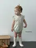 Roupas de Verão para Bebês 2026 Novo Estilo Macacão Floral Vintage para Menina Body Triângulo com Acabamento em Renda