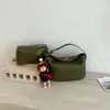 Bolso de mujer 2026 modelo nuevo, bolso tejido de un solo hombro cruzado, bolso cuadrado pequeño elegante, versión coreana de moda, bolso versátil para debajo del brazo con un ambiente elegante