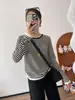 Camiseta listrada preto e branco, estilo duas peças falsas, manga longa, blusa base, 26 outono novo estilo, roupa íntima feminina exclusiva estilo coreano H082611