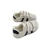 Otoño 2025 Zapatos Blancos Casuales Versátiles de Nicho Zapatos Retro de Suela Gruesa con Velcro para Falda Zapatillas de Entrenamiento Alemanas Zapatillas de Arte
