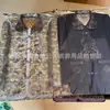 Tamanho Grande Gola Alta com Fivela Real Jaqueta de Penas Acolchoada Roupas de Sacrifício para o Frio Roupas de Papel para Idosos Gola Alta Fivela Real Roupas de Papel para o Frio