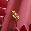 Anel de areia de ouro francês antigo transfronteiriço anel de amor oco simples retrô feminino estilo corte não desbota por muito tempo fabricantes de joias