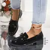 Mocassins vintage transfronteiriços europeus e americanos, couro envernizado, para meninas, comércio exterior, laço decorativo, salto grosso, sapatos de salto baixo, atacado, tamanho grande