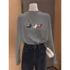 Camiseta de otoño para mujer con cuello medio alto y manga larga, engrosada con terciopelo alemán, top blanco de moda estilo coreano