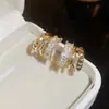 Brincos Largos Vazados com Pino de Prata Galvanizado a Ouro Real Brincos Exagerados de Alto Padrão Europeus e Americanos Brincos Simples Elegantes de Luxo Leve para Mulheres