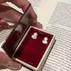 Aretes de Calabaza Plata de Ley S925 Ágata Roja Aretes de Concha Blanca Sentido Avanzado Combinan con Todo Lujo Ligero Elegancia