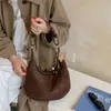 Bolsa Hobo Vintage em Camurça Fosca para Mulheres, Novo Modelo 2026, Grande Capacidade, Bolsa Tote Estilo Casual, Bolsa Transversal para o Dia a Dia