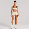 Conjunto de ropa de yoga transfronterizo con hermoso sujetador de yoga de espalda con cuello halter, conjunto de shorts deportivos de secado rápido para correr al aire libre y fitness para mujer