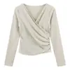 Elegante blusa de gola V para mulheres, camiseta de manga comprida para outono, com corte justo e que valoriza o corpo, peça básica estilosa para meninas.