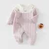 Mameluco para bebé, estilo otoño e invierno, Clase A, para niñas pequeñas, acolchado, de tres capas, cálido, protector de barriga, con capa de aire, estilo mariposa
