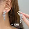 Pendientes Largos de Borla de Pavo Real Super Brillantes y Elaborados, Exquisitos Aretes de Nicho de Lujo, Elegantes y con Estilo, Imprescindibles para Banquetes