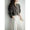 Blusa casual holgada adelgazante de diseño nuevo para primavera y verano con estampado floral pequeño estilo francés y mangas tipo linterna, camisa de gasa para mujer