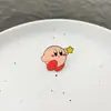 Insignia de Kirby Dibujo Animado Lindo Estilo Japonés Broche de Metal Estudiantes Hombres y Mujeres Ropa Creativa Decoración de Mochila Escolar Moderno