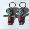 Colgante de Muñeco Vudú Divertido de Halloween Llavero de Figura de Bruja Tejida de Lana Decoración de Fiesta Adorno Colgante Pequeño