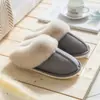 Pantuflas de Algodón Ropa de Casa de Felpa Otoño e Invierno Más Vendidas Pareja Cálidas Antideslizantes de Algodón para Mujer Pantuflas para Damas al por Mayor