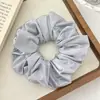 Elástico de Cabelo Versátil Estilo Francês de Seda Gelada Ultra Macio com Alto Valor Estético e Acabamento Brilhante, Scrunchie para Mulheres com Elegância Despojada, Corda para Coque Baixo
