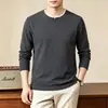 Camiseta básica de manga larga con cuello redondo para hombre, estilo básico de comercio exterior transfronterizo, camiseta base casual de color liso, ropa casual versátil para hombre
