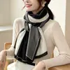 Bufanda versátil de algodón y lino nueva para primavera y verano, calentador de cuello simple con bloques de color blanco y negro, chal, bufanda larga de doble uso para protección solar