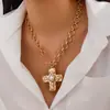 Colar Cruz de Metal Líquido com Design Transfronteiriço Europeu e Americano Colar Feminino com Contas de Pérola Sintética Microcravejada