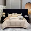 Conjunto de Roupa de Cama de Quatro Peças 100% Algodão de Fibra Longa para Casa, Pousadas e Hotéis, Não Desbota, Tingimento Reativo, Luxo Leve, Lavável à Máquina