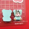 Menino Travecão de Desenho Animado Série Shin-Chan Acessórios de Resina Acessórios de Cabelo DIY Presilha Capilar Capa de Celular Acessórios para Tamanco Adesivo