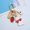 Chaveiro Fofo de Coelho Coração Menina Pêssego Desenho Animado Morango Pêssego Coração Chaveiro de Carro Pingente de Bolsa