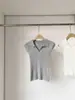 2025 Nuevo Verano Estilo Coreano Simple y Versátil Cuello Polo Manga Corta con Pequeña Manga Volante Camiseta Corta para Mujer Ajustada de Cintura Alta