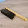 Cepillo de Cama de Plástico Lana Suave Sábana Ropa de Cama Sofá Limpieza Cepillo para Polvo Cerda Mango de Madera Mango de Hierro Cepillo Rojo para Cama de Boda