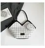 Bolsa Xadrez para Mulheres, Grande Capacidade, Nova Moda 2026 para Mulheres, Design de Nicho, Bolsa de Ombro Único para Axila, Bolsa para Aula de Estudante Universitário