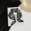 Novo Lenço Versátil de Cetim 2026 com Fecho Magnético, Lenço de Proteção para o Pescoço, Lenço Elegante de Alto Padrão com Laço de Borboleta