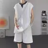 Conjunto de Camiseta Sem Manga Falsa de Duas Peças Estilo Americano Tendência para Homens, Conjunto de Duas Peças com Colete Waffle de Verão e Shorts Esportivos
