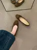 Primeiro Encontro: Sapatos Mary Jane rasos, bico quadrado, de camurça, com laço, planos, para mulheres, novo estilo 2026, sem cadarço