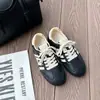 Nuevos Zapatos de Entrenamiento Casuales de Cuero Sintético a Rayas de Moda con Suela Plana para Mujer, Zapatillas Versátiles con Cordones para Estudiantes, Otoño 2026