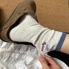 Nuevos Calcetines de Otoño e Invierno 2025 para Mujer, Calcetines de Moda Personalizados, Versión A a Juego de Colores, Botones de Gatito y Pez, Calcetines de Media Pantorrilla con Letras