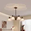 Lustre de borboleta de 6 peças em estilo creme francês, lustre de sala de estar de luxo leve com pétalas, iluminação decorativa de alta qualidade para o hall, feito de ferro