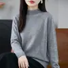 26 Tricô de Alto Padrão Feminino Outono/Inverno Pulôver com Gola Semi-Alta, Barra Enrolada, Design Vazado, Suéter de Corte Justo