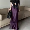Saia Longa Bodycon Cauda de Peixe Feminina Elegante e Modeladora de Cintura Alta em Cetim de Acetato, Saia Fluida Primavera/Verão 2026