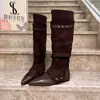 Novas botas finas de bico fino estilo coreano com tachas, uso bidirecional destacável, botas Martin, botas de motociclista até o joelho, sapatos femininos para mulheres baixinhas