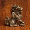 Ornamento Yuanbao Kirin Estilo Antigo Yuanbao Pet de Chá Mesa de Escritório Conjunto de Chá Decoração de Mesa de Café Pequeno Presente Metal Atacado
