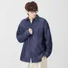 Camisa de Trabalho Masculina G-Stone com Lapela, Manga Longa, Bolsos Duplos 3D com Aba, Corte Amplo, Ombros Caídos, Não Amassa, Lavável à Máquina