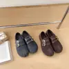 Zapatos de Vestir Individuales de Diseño Retro de Nicho 2026 Otoño/Invierno Nuevos Mocasines estilo Birkenstock Brogue de Suela Blanda