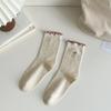 Meias Femininas com Aro de Orelha Bordado Fio de Ponta de Arco Meias Femininas Ins Estilo Japonês Moderno Doce Meias Empilhadas de Comprimento Médio