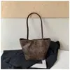 Bolsa Grande Estampa de Leopardo Retrô Outono e Inverno 2026 Nova Popular Bolsa de Ombro com Temperamento Bolsa Tote Versátil para o Dia a Dia