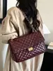 Bolso Cruzado Negro con Cadena Argyle para Mujer Estilo Nuevo 2025 Bolso Tote Pequeño Estilo Chanel Bolso Grande Casual Simple de un Solo Hombro