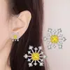 Kaiwei Creativo Nuevos Pendientes con Forma de Flor Floreciente Distintivos Para Todo Combinan Super Brillantes Incrustados con Circonita Amarilla Pendientes de Copo de Nieve Flor