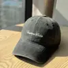 Boné de Baseball Lavado de Alta Qualidade com Parte Superior Macia para Homens e Mulheres, Boné Bordado com Letra para Casais com Aba Curva Que Faz o Rosto Parecer Menor
